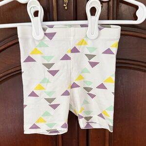 5/$20 BUNDLE TO SAVE - COLORED ORGANICS Bike Shorts 12-18M  GUC